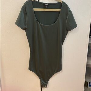 Express Army Green Body Contour Short Sleeve Bodysuit